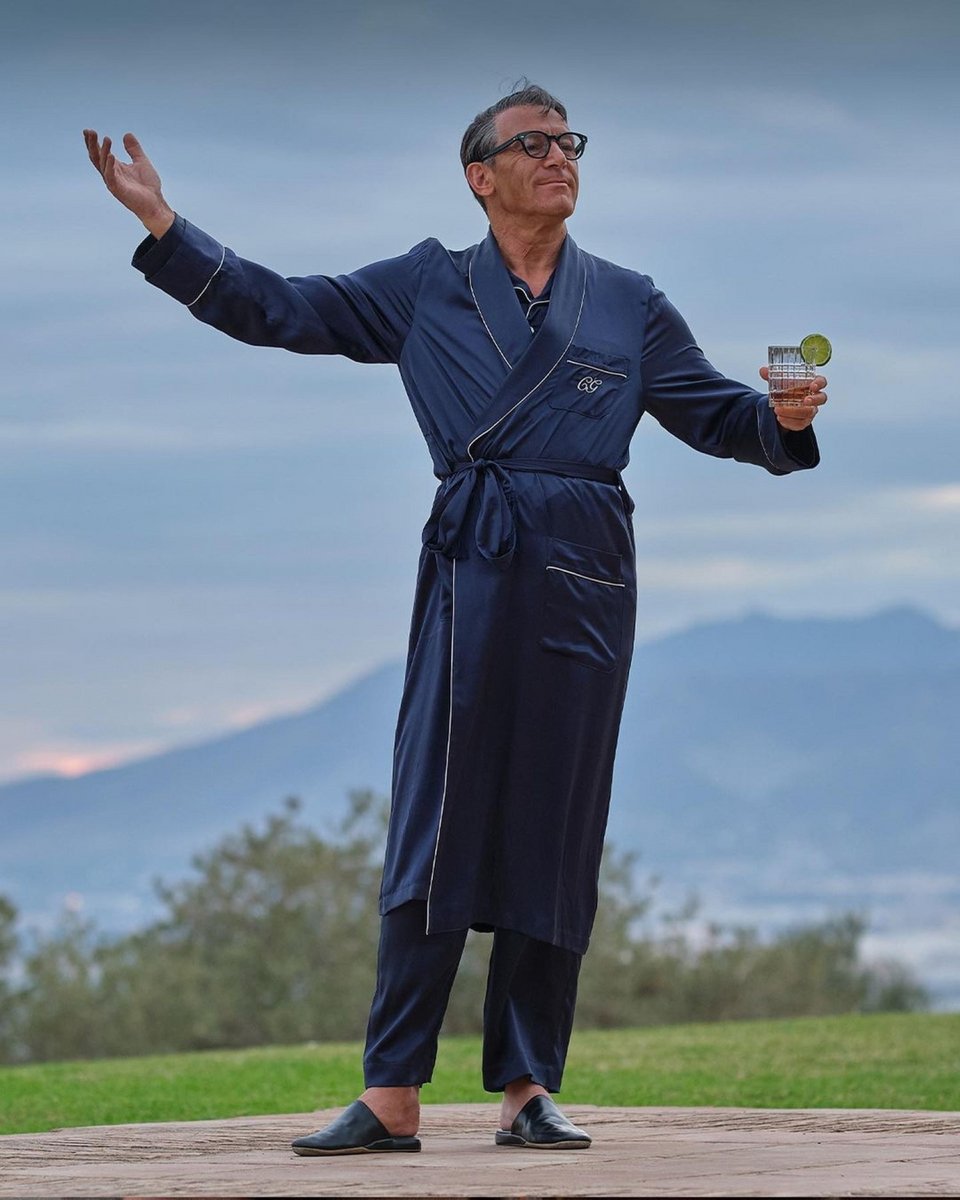 Ο Τζέισον Άιζακς θα υποδυθεί τον εμβληματικό ζεν πρεμιέ Κάρι Γκραντ