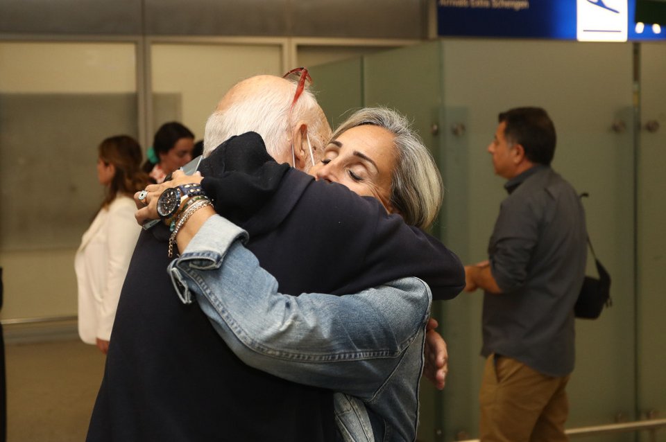 Συγκίνηση στο αεροδρόμιο «Ελ. Βενιζέλος» / Φωτογραφία EUROKINISSI