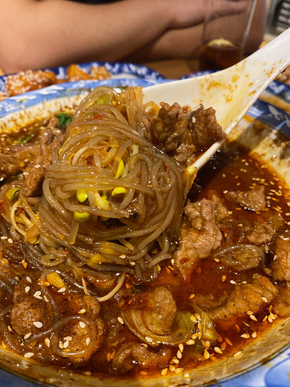 Το Spicy Boiled Beef / Φωτογραφία: Μάνος Λειβαδάρος/iefimerida