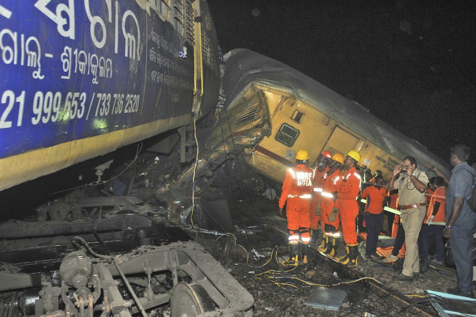 Σιδηροδρομικό δυστύχημα στην Ινδία, 13 νεκροί
