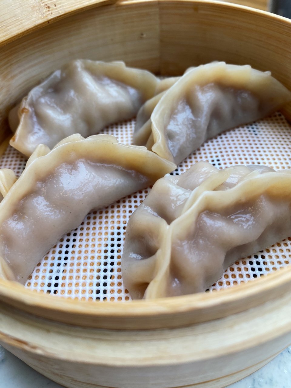 Τρυφερά dumplings με χοιρινό / Φωτογραφία: Μάνος Λειβαδάρος/iefimerida