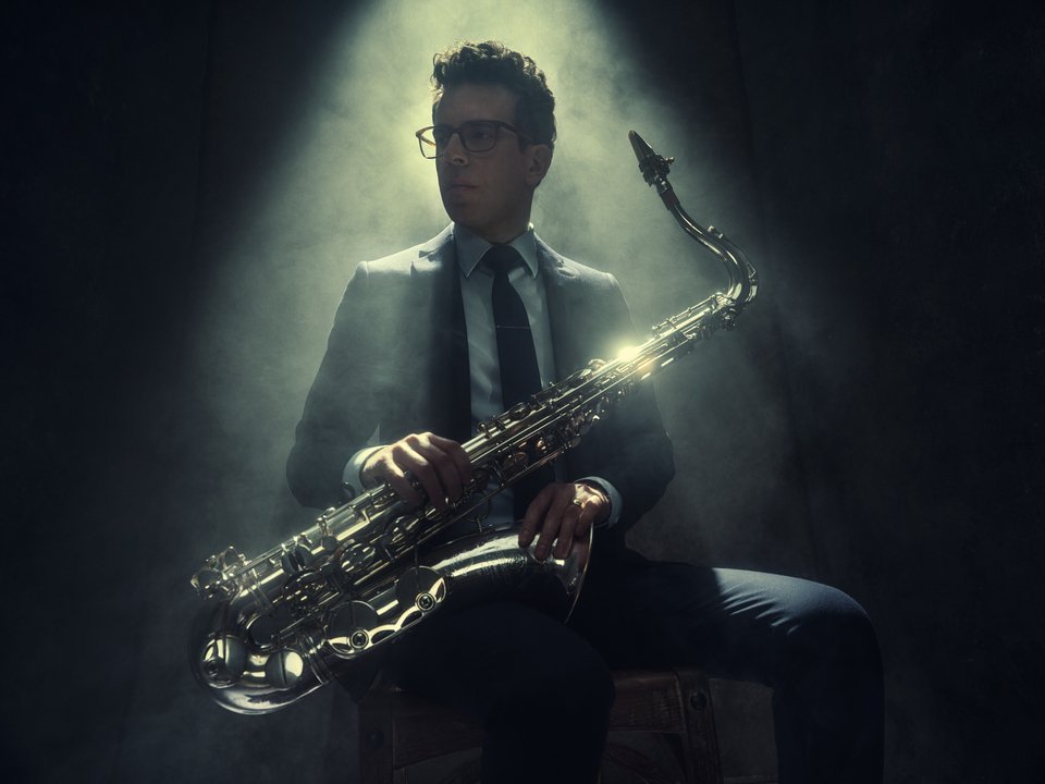 Ο Oded Tzúr είναι ένας από τους πιο ξεχωριστούς σαξοφωνίστες στη διεθνή σκηνή της τζαζ