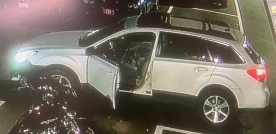 Tο λευκό Subaru του δράστη εντοπίστηκε στην πόλη Λίσμπον, νοτιοανατολικά του Λιούιστον