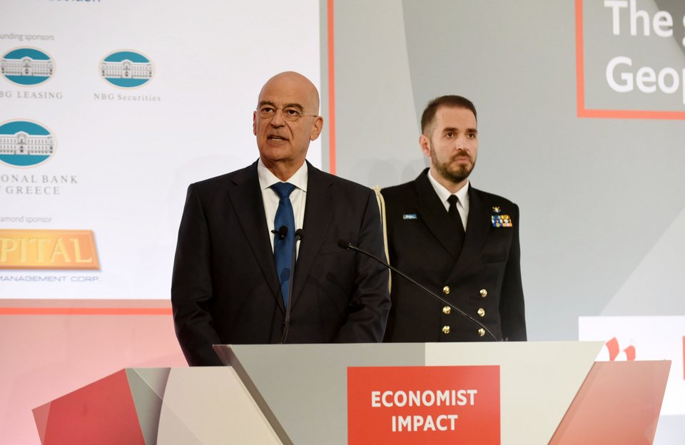 Ο Νίκος Δένδιας μιλά στο economist