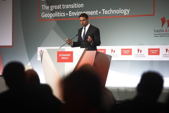 Ο Στέφανος Κασσελάκης στο συνέδριο του Economist- Φωτογραφία: Dimitris Kapantais / SOOC