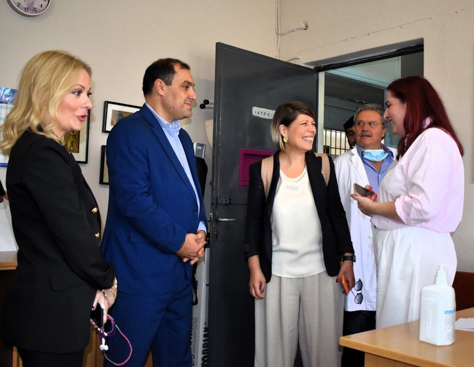 O υφυπουργός Προστασίας του Πολίτη, Κώστας Κατσαφάδος στις γυναικείες φυλακές Κορυδαλλού