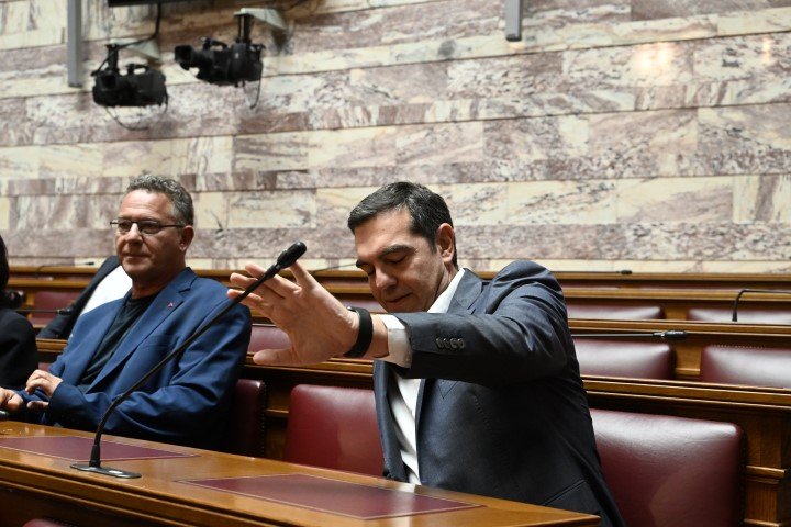 Ο Αλέξης Τσίπρας στην ΚΟ του ΣΥΡΙΖΑ, δίπλα στον Κώστα Αρβανίτη / Φωτογραφία: ΤΑΤΙΑΝΑ ΜΠΟΛΑΡΗ/EUROKINISSI