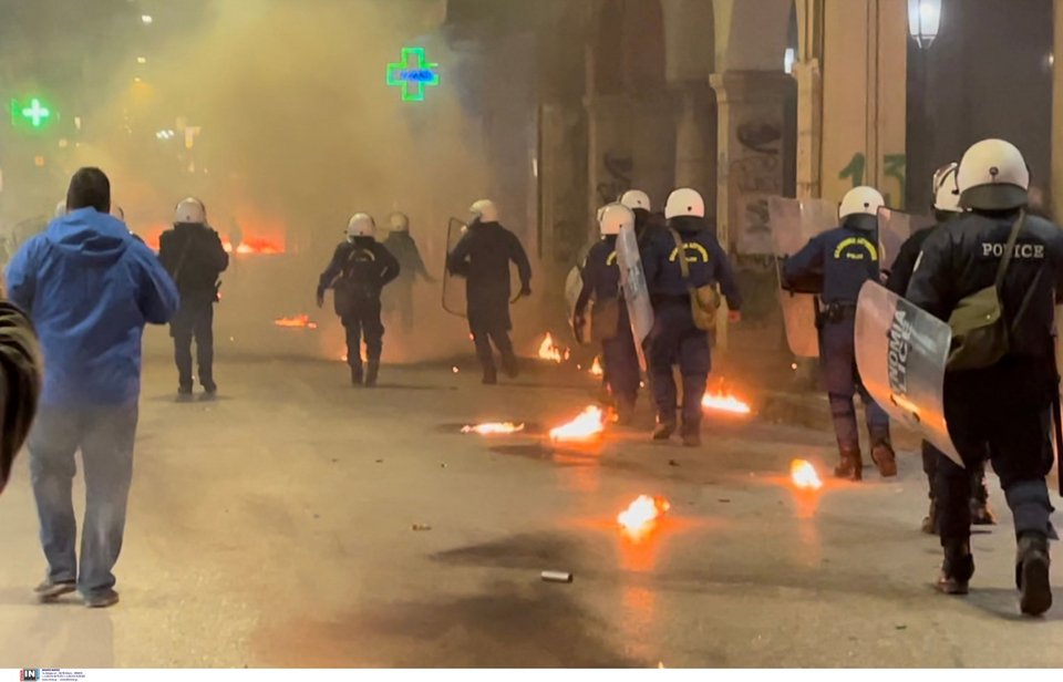 Επεισόδια στην Πάτρα στην πορεία για το Πολυτεχνείο