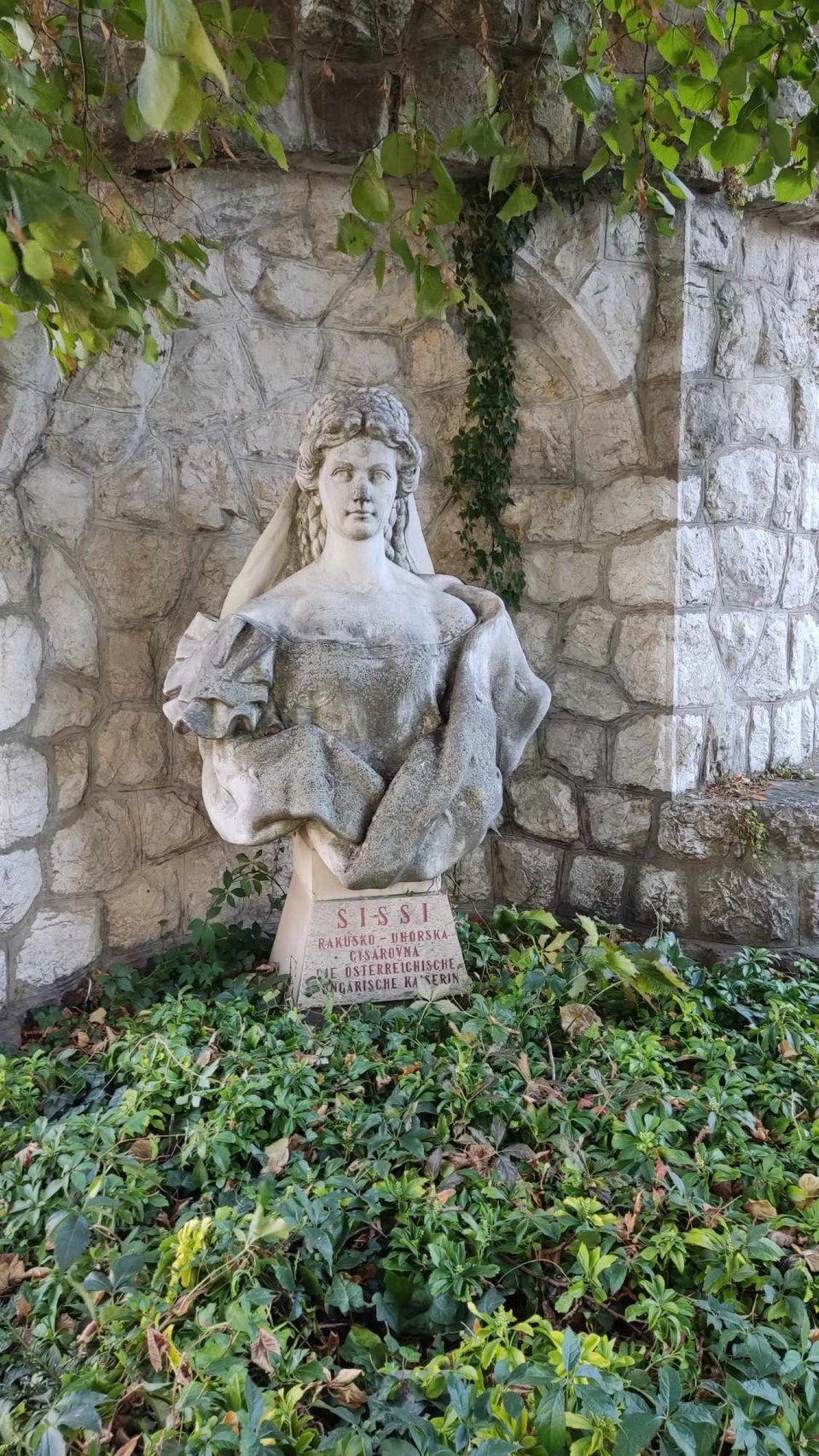 Η προτομή της Αυτοκράτειρας Σίσσυ