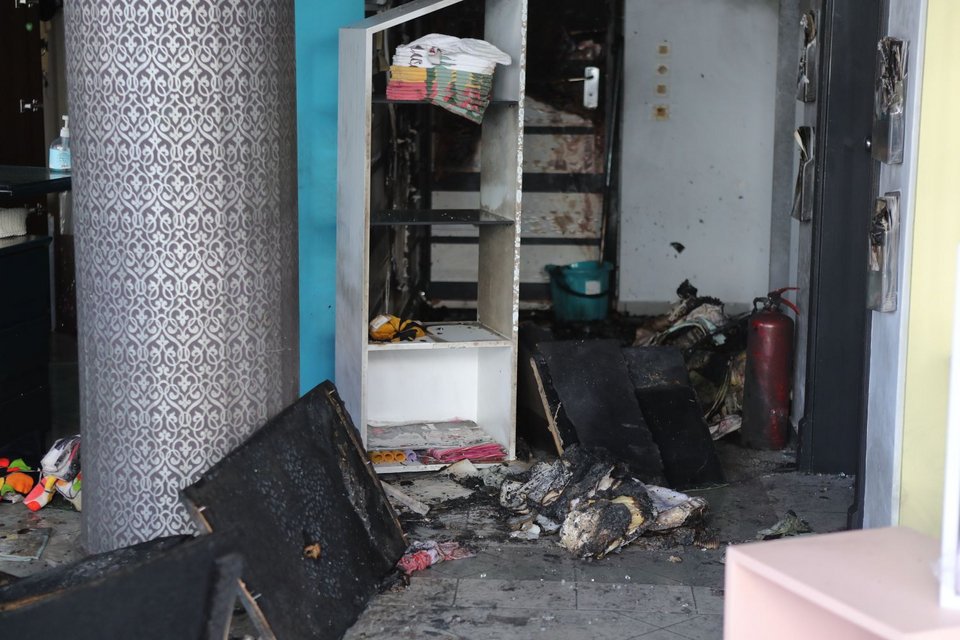 Επίθεση στην επιχείρηση του διαιτητή Ανδρέα Γκάμαρη στο Περιστέρι / Φωτογραφία: Eurokinissi