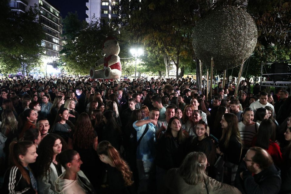 Φωταγώγηση του χριστουγεννιάτικου δέντρου στο Σύνταγμα / Φωτογραφία: Eurokinissi