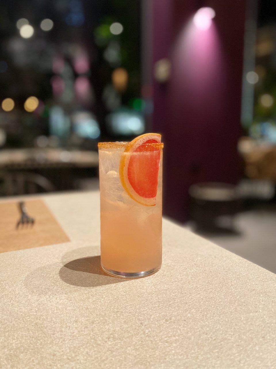 Μια απολαυστική spicy Paloma. 