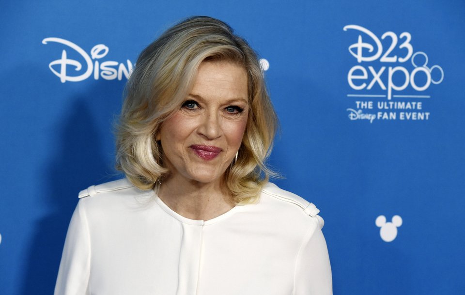 Η δημοσιογράφος Diane Sawyer