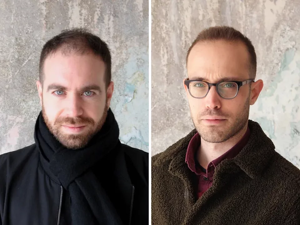 Οι αρχιτέκτονες Ηλίας Οικονομάκης (αριστερά) και Άγγελος Σιαμπακούλης (δεξιά).