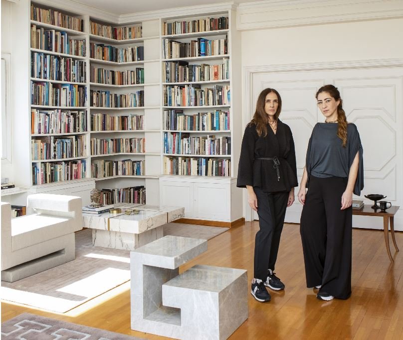 Βϊβιαν Φιλίππα και Νταϊάννα Καρβούνη, συνιδρύτριες και δημιουργικές διευθύντριες της εταιρείας design ΑΝΑΚΤΑΕ