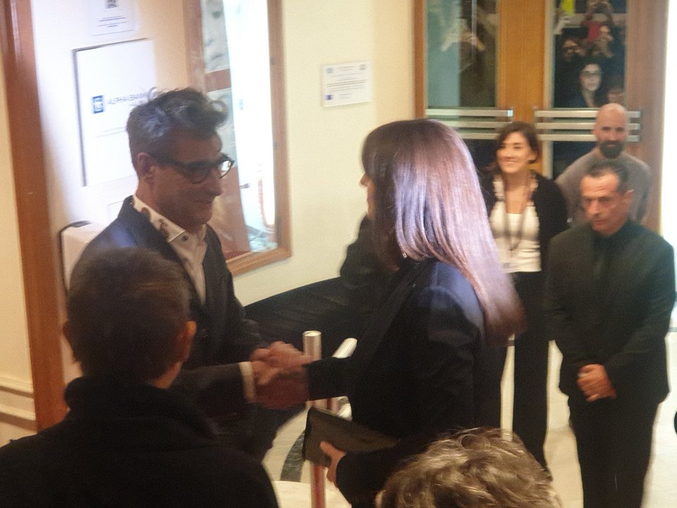 Η Μόνικα Μπελούτσι με τον καλλιτεχνικό διευθυντή του Φεστιβάλ Κινηματογράφου Θεσσαλονίκης, Ορέστη Ανδρεαδάκη