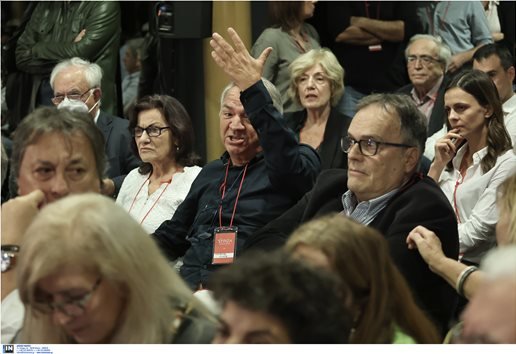 Φωνές από τον Νίκο Μπίστη -Βλοσυρές η Θεανώ Φωτίου, η Σία Αναγνωστοπούλου και η Έφη Αχτσιόγλου
