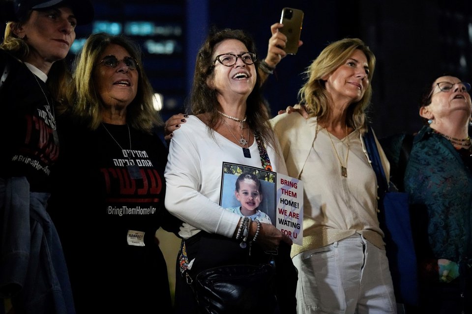 (AP Photo/Ariel Schalit)