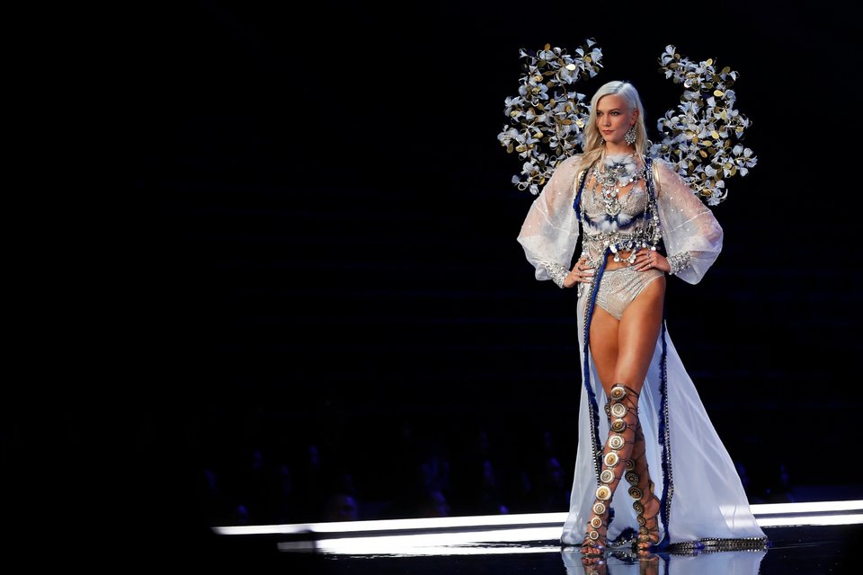 Η Κάρλι Κλος ως μοντέλο της Victoria's Secret
