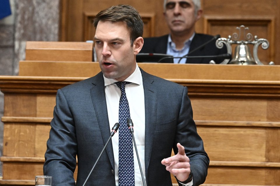 Ο Στέφανος Κασσελάκης στην ΚΟ του ΣΥΡΙΖΑ / Φωτογραφία: ΤΑΤΙΑΝΑ ΜΠΟΛΑΡΗ/EUROKINISSI
