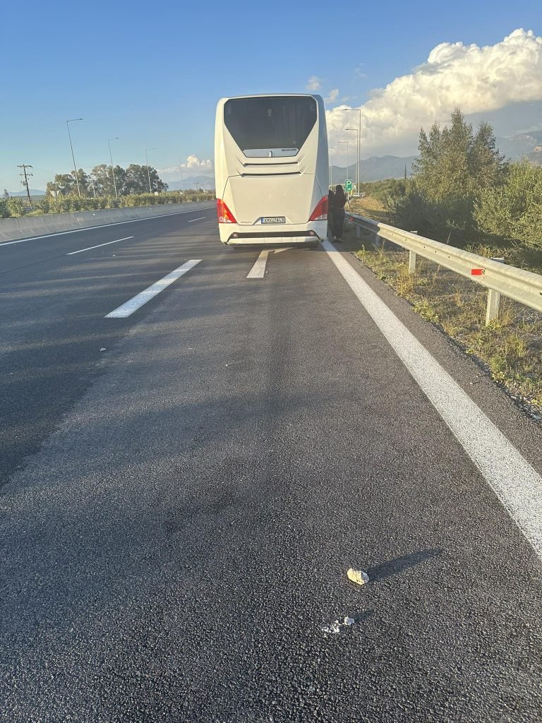 Επίθεση με πέτρες σε λεωφορείο του ΚΤΕΛ Μεσσηνίας / Φωτογραφία: tharrosnews