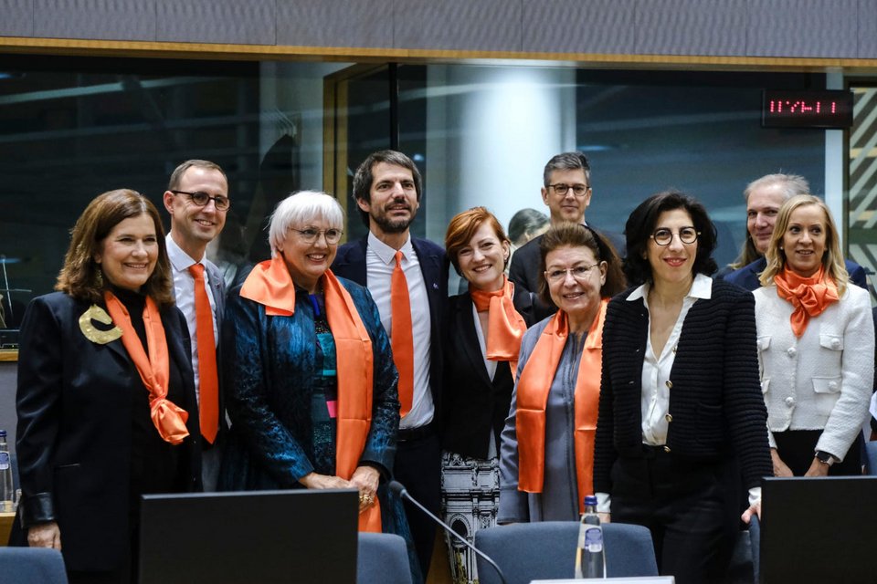 Λίνα Μενδώνη