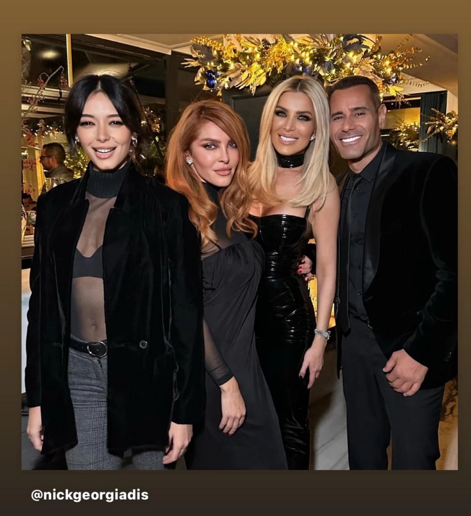 Mε τη Χριστίνα Στεφανίδη, την Κατερίνα Καλίνογλου και τον διευθυντή του ΟΚ! Νίκο Γεωργιάδη.  