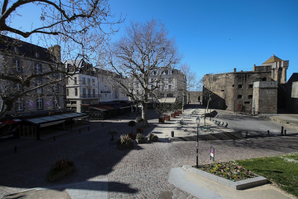 H κεντρική πλατεία του Saint-Malo