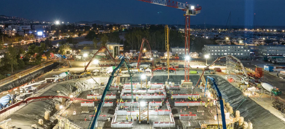 Η θεμελίωση του Riviera Tower/LAMDA Development