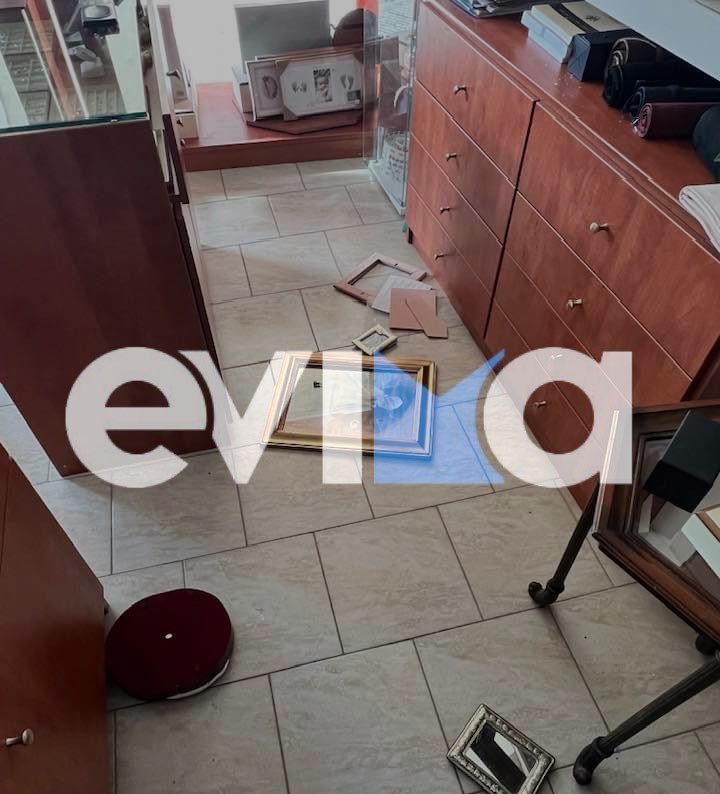 Πτώση πραγμάτων σε κοσμηματοπωλείο από τον σεισμό 5,1 Ρίχτερ στην Εύβοια / evima.gr