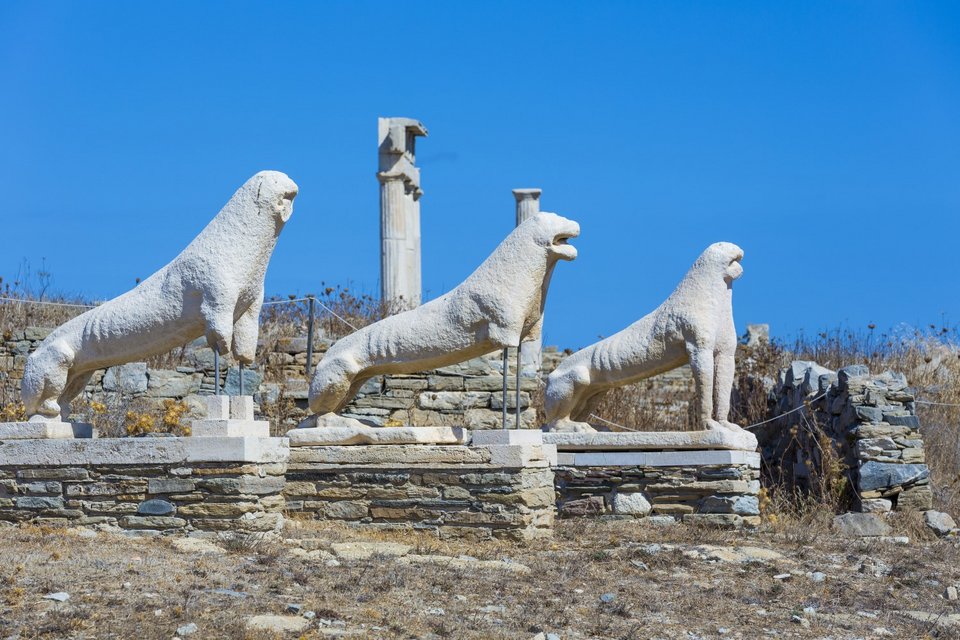 λιονταρια