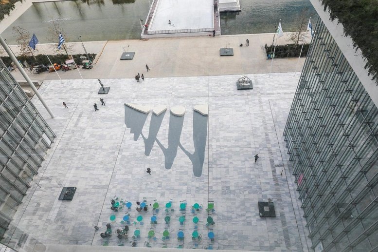 Η Αγορά του ΚΠΙΣΝ, μεταξύ Εθνικής Λυρικής Σκηνής και Εθνικής Βιβλιοθήκης