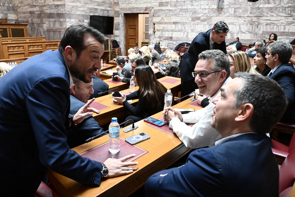 Νίκος Παππάς και Αλέξης Τσίπρας / Φωτογραφία: ΤΑΤΙΑΝΑ ΜΠΟΛΑΡΗ/EUROKINISSI