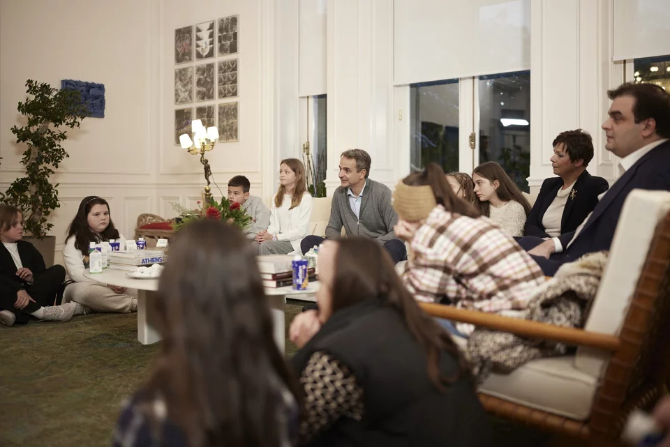 23 12 19 0016 DPC4779%20%28Custom%29.jpg