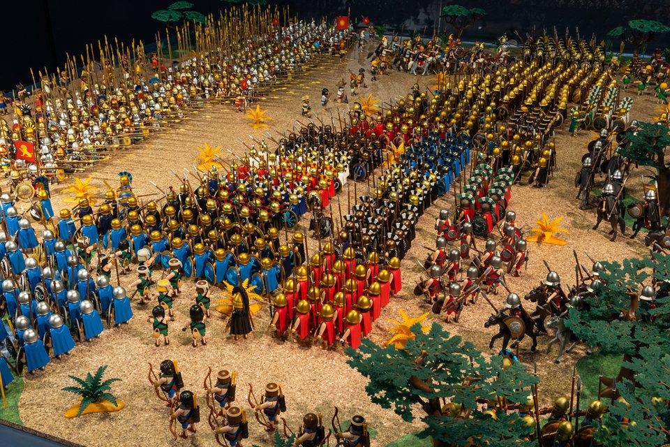 Γενική άποψη της Μάχης Διοραμα, Playmobil© Φωτ. Πάρις Ταβιτιάν © Μουσείο Κυκλαδικής Τέχνης