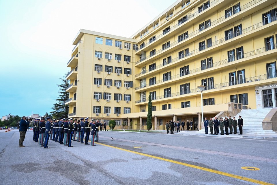 Τα Κάλαντα των Χριστουγέννων στον ΥΕΘΑ Ν. Δένδια από τη Διακλαδική Μπάντα των Ενόπλων Δυνάμεων