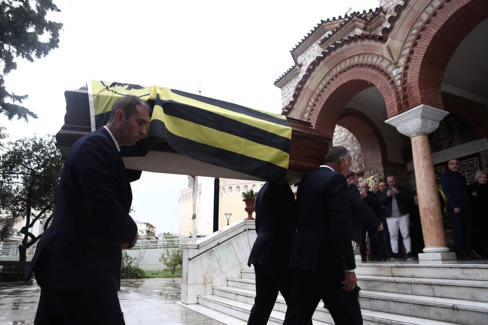 Κηδεία Κώστα Νεστορίδη: Σε λαϊκό προσκύνημα η σορός του (εικόνες) 9 6059548%20 %20Copy%20%28Custom%29 0.jpg