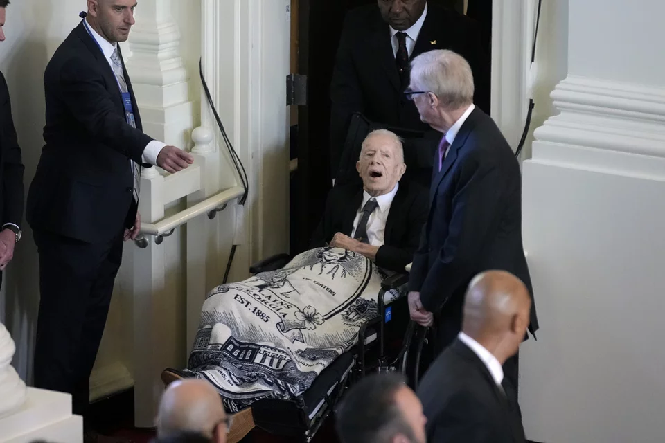 O 99χρονος Τζίμι Κάρτερ στο τελευταίο αντίο στην σύζυγό του Ρόζαλιν