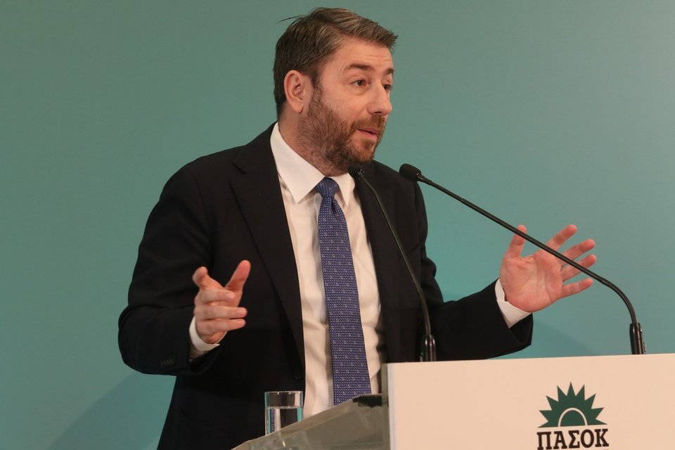 Ο πρόεδρος του ΠΑΣΟΚ μιλά στην ημερίδα για την Αυτοδιοίκηση -Φωτογραφία: ΜΠΟΝΗΣ ΧΡΗΣΤΟΣ/Eurokinissi