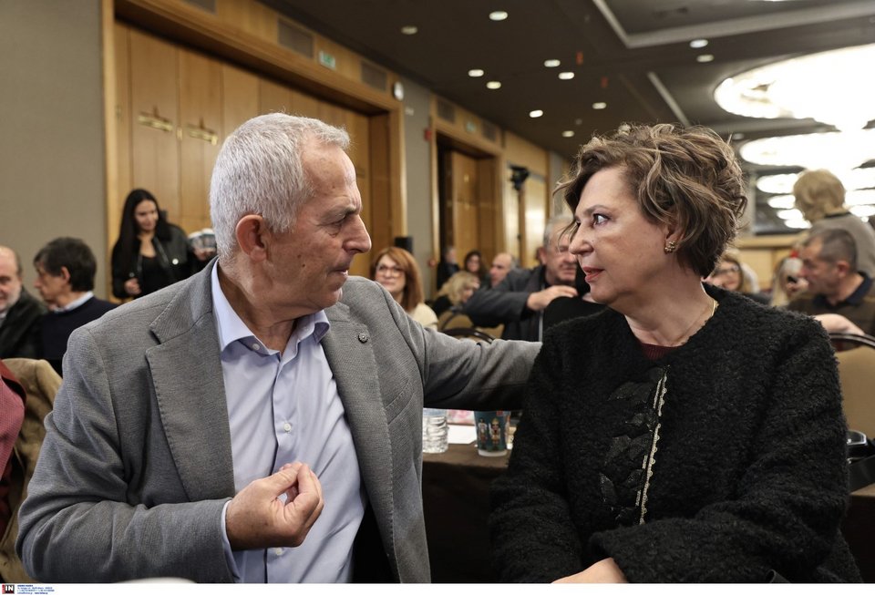 Ευάγγελος Αποστολάκης και Όλγα Γεροβασίλη στην Κεντρική Επιτροπή του ΣΥΡΙΖΑ -Φωτογραφία: Intimenews/ΛΙΑΚΟΣ ΓΙΑΝΝΗΣ