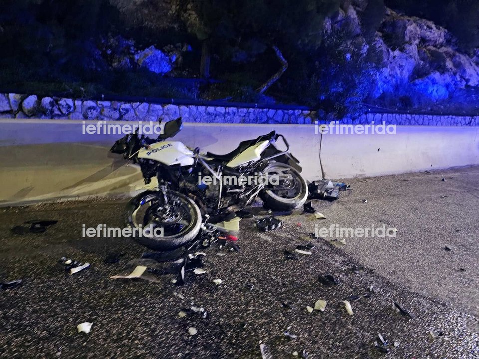 Νέες φωτό από τη διαλυμένη μηχανή της ΔΙΑΣ μετά την καταδίωξη