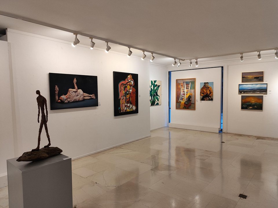 «12 Λόγοι κι ένας Στερνός»
