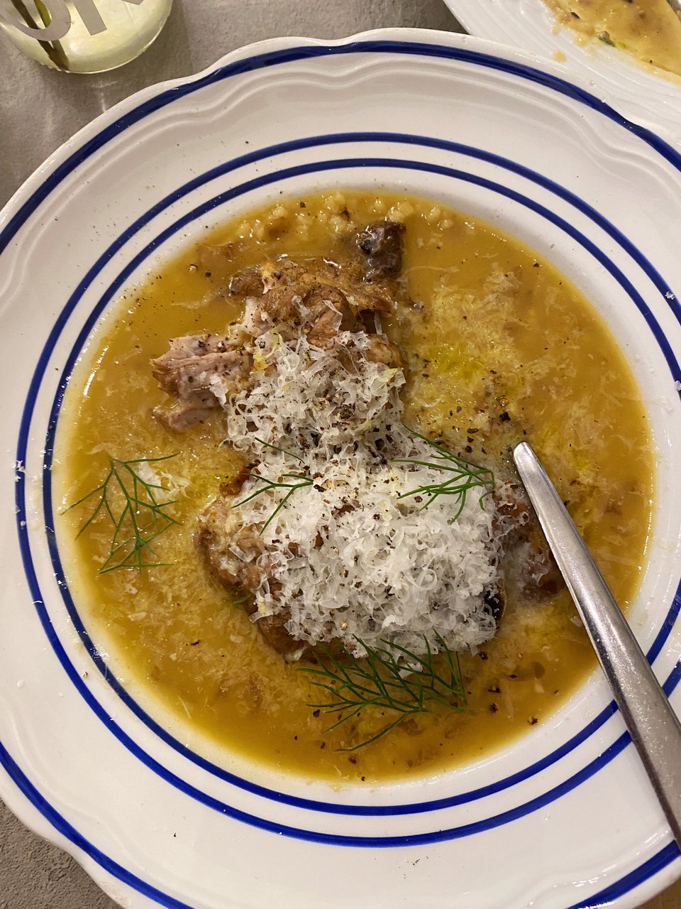 To σιγομαγειρεμένο κατσικάκι με κους κους / Φωτογραφία: Μάνος Λειβαδάρος/iefimerida