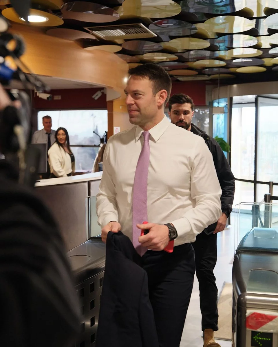 418864672 18410668282018200 424582423977878344 n.jpg