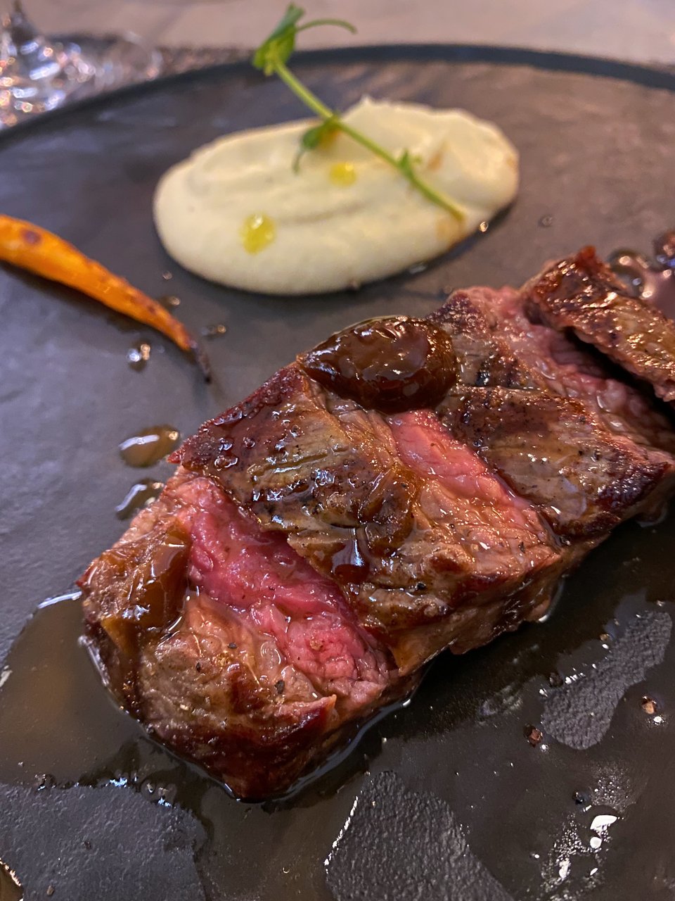 Το Flap Steak με τον πουρέ σελινόριζας