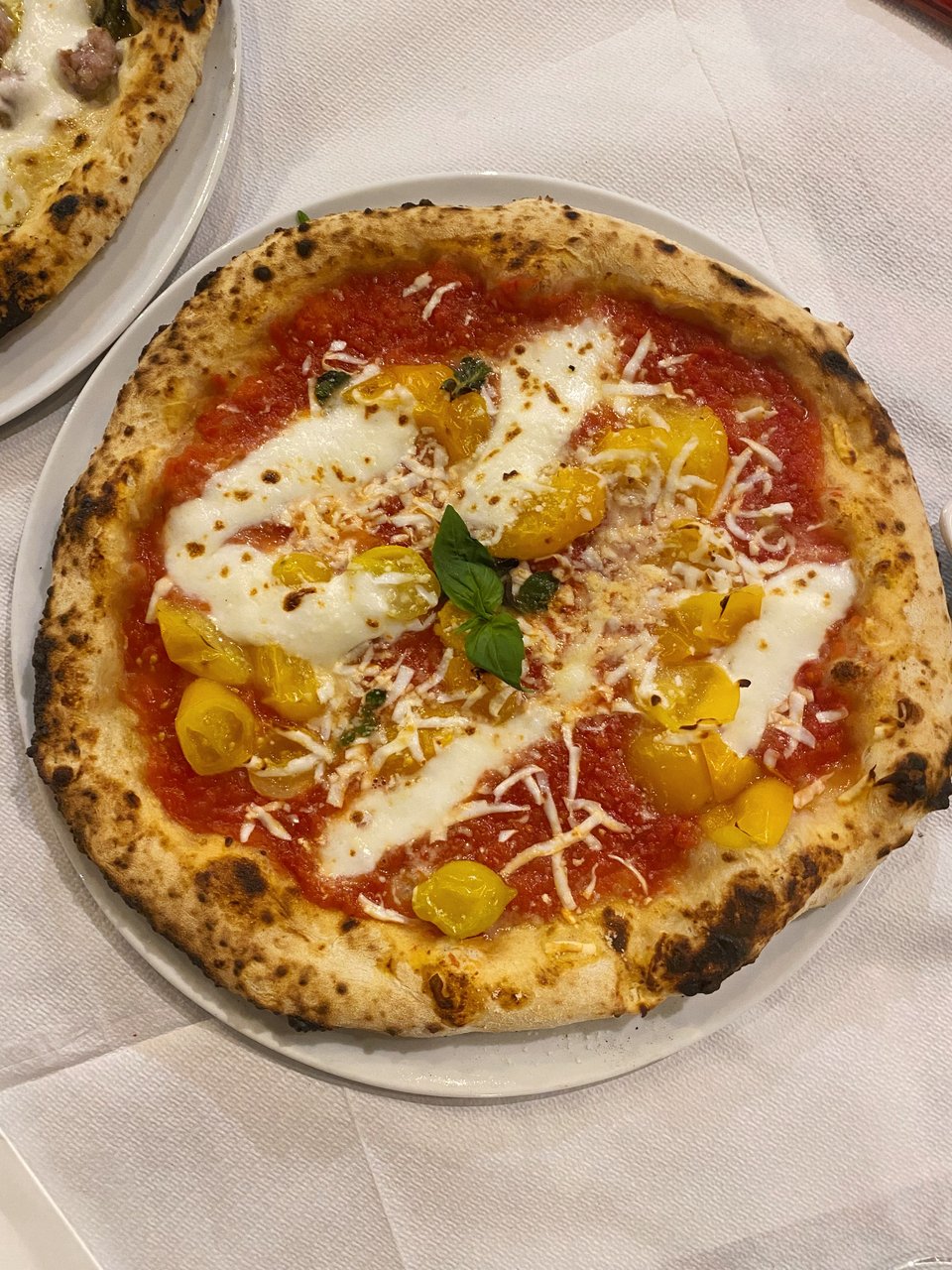 Η πίτσα San Gennaro / Φωτογραφία: Μάνος Λειβαδάρος/iefimerida