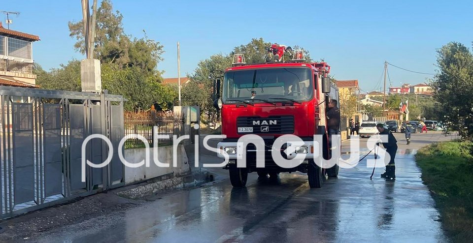 πυροσβεστικό στην ηλεία, στο σημείο τροχαίου