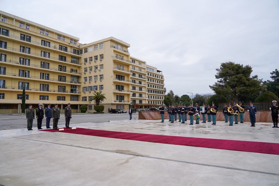 Υποδοχή του νέου αρχηγού ΓΕΕΘΑ Δημήτρη Χούπη στο στρατόπεδο «Παπάγου» / Φωτογραφία: ΓΕΕΘΑ