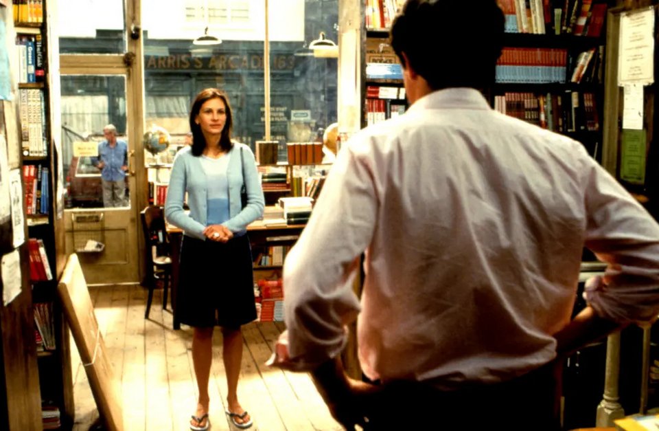 Σε αυτή τη σκηνή στην ταινία «Notting Hill» η Τζούλια Ρόμπερτς φοράει τα δικά της ρούχα