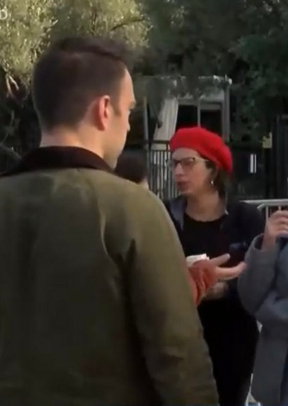 Η αντιπρόεδρος του Συλλόγου Ελλήνων Αρχαιολόγων Δέσποινα Κουτσούμπα με τον Στέφανο Κασσελάκη